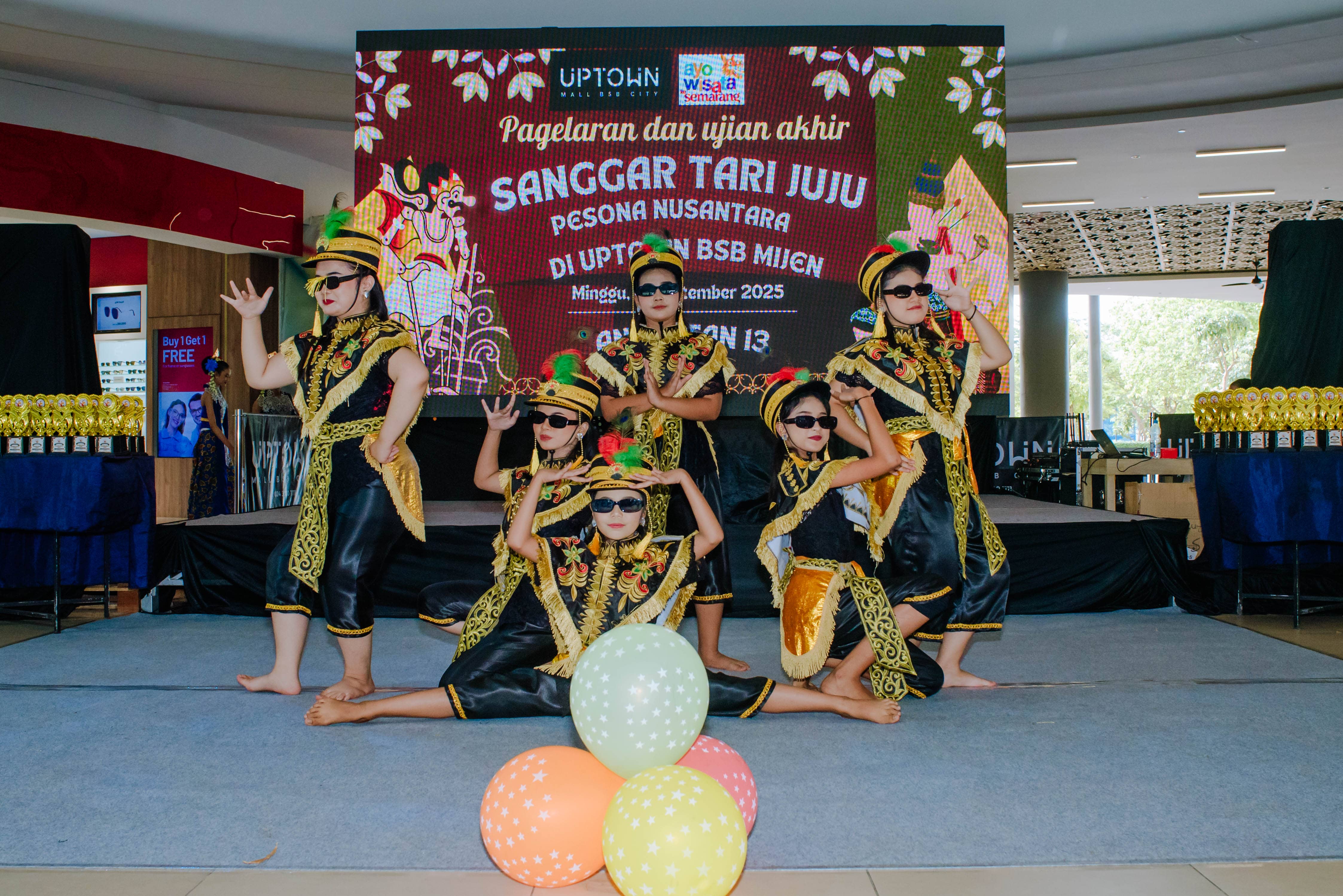 Sanggar Tari Juju 5